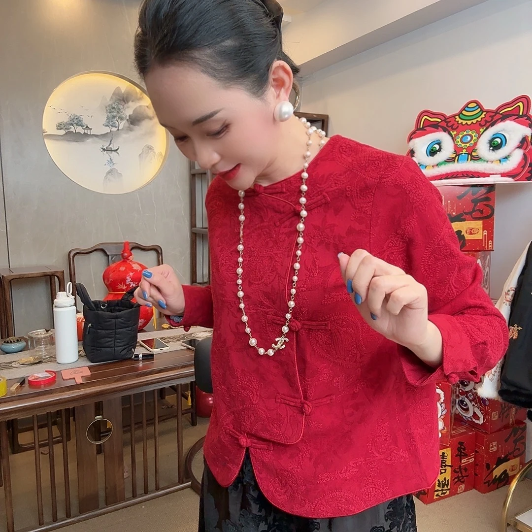 【佩妘】新中式国风女士百搭休闲气质复古盘口重工刺绣上衣6870-1