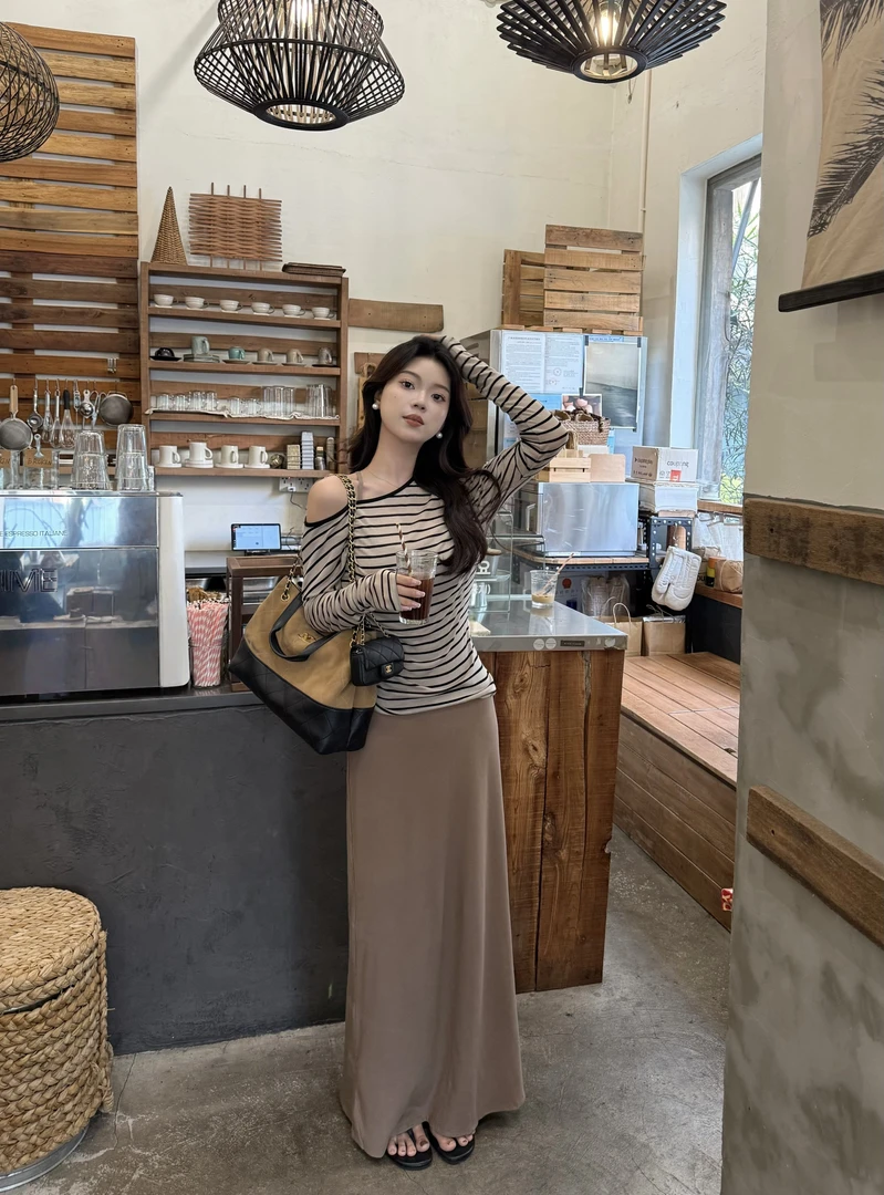 【深耶拿铁】新款休闲斜肩条纹宽松罩衫气质长款吊带连衣裙两件套女