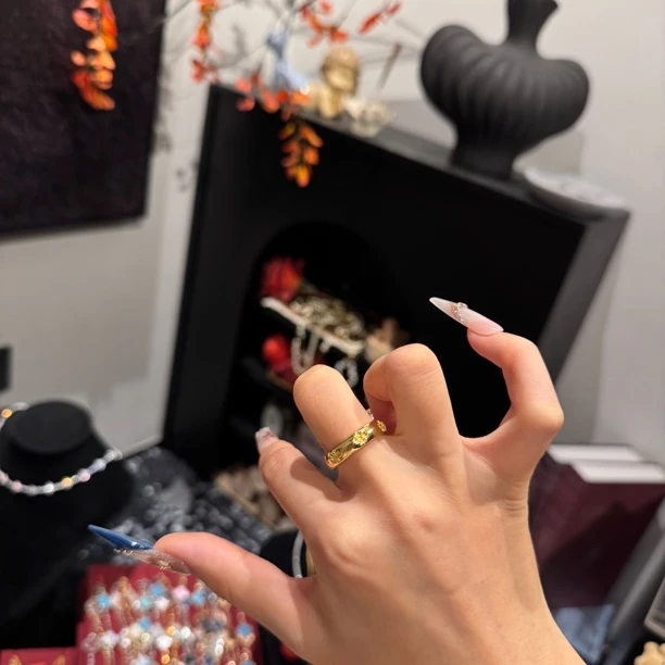 铜合金合成锆石戒指 高定重工款百搭克克闭口戒指