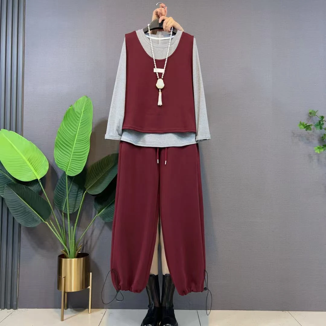 胖MM加肥拼接背心马甲长袖上衣韩版减龄学院风显瘦休闲裤子三件套