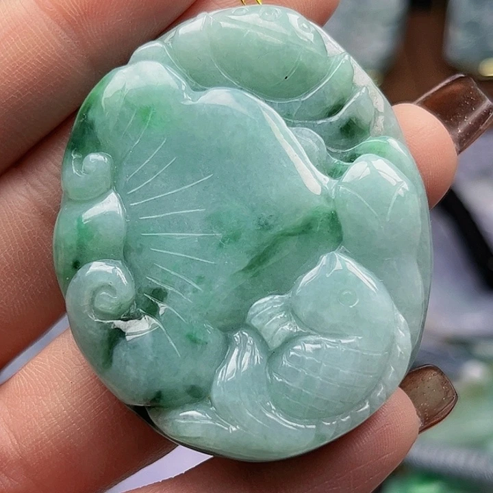 翡翠未镶嵌颈饰挂件