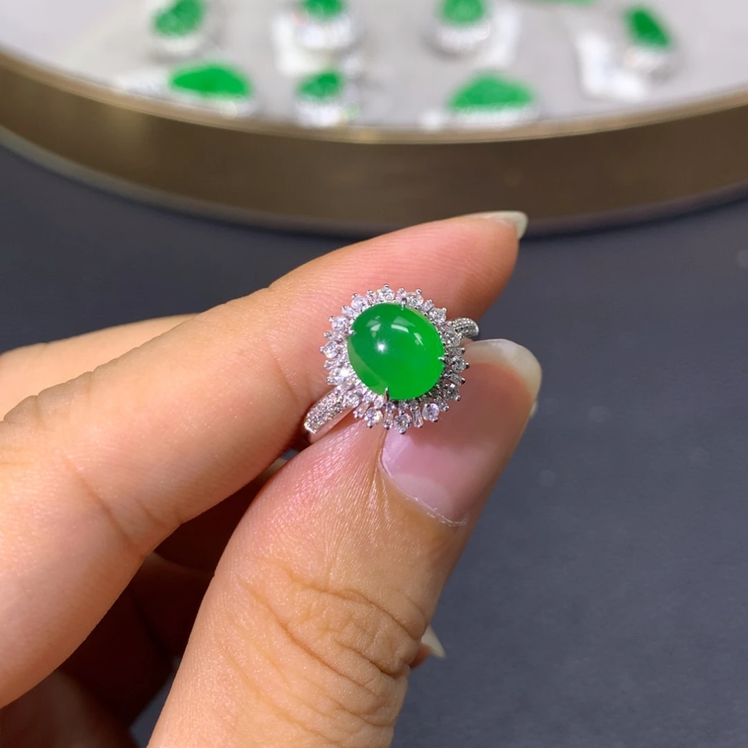 翡翠戒指18K金镶嵌你*翡翠