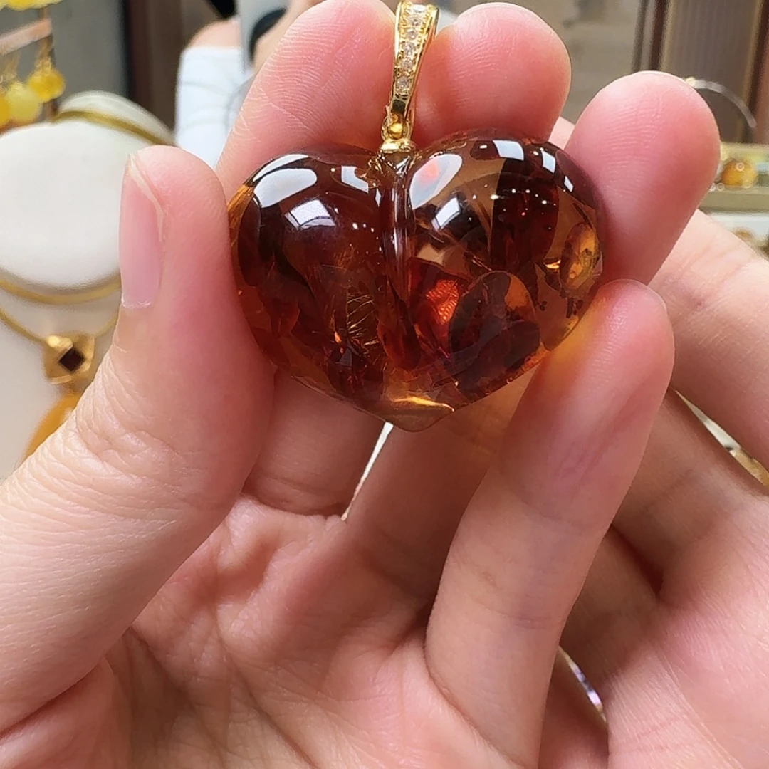 琥珀未镶嵌颈饰吊坠