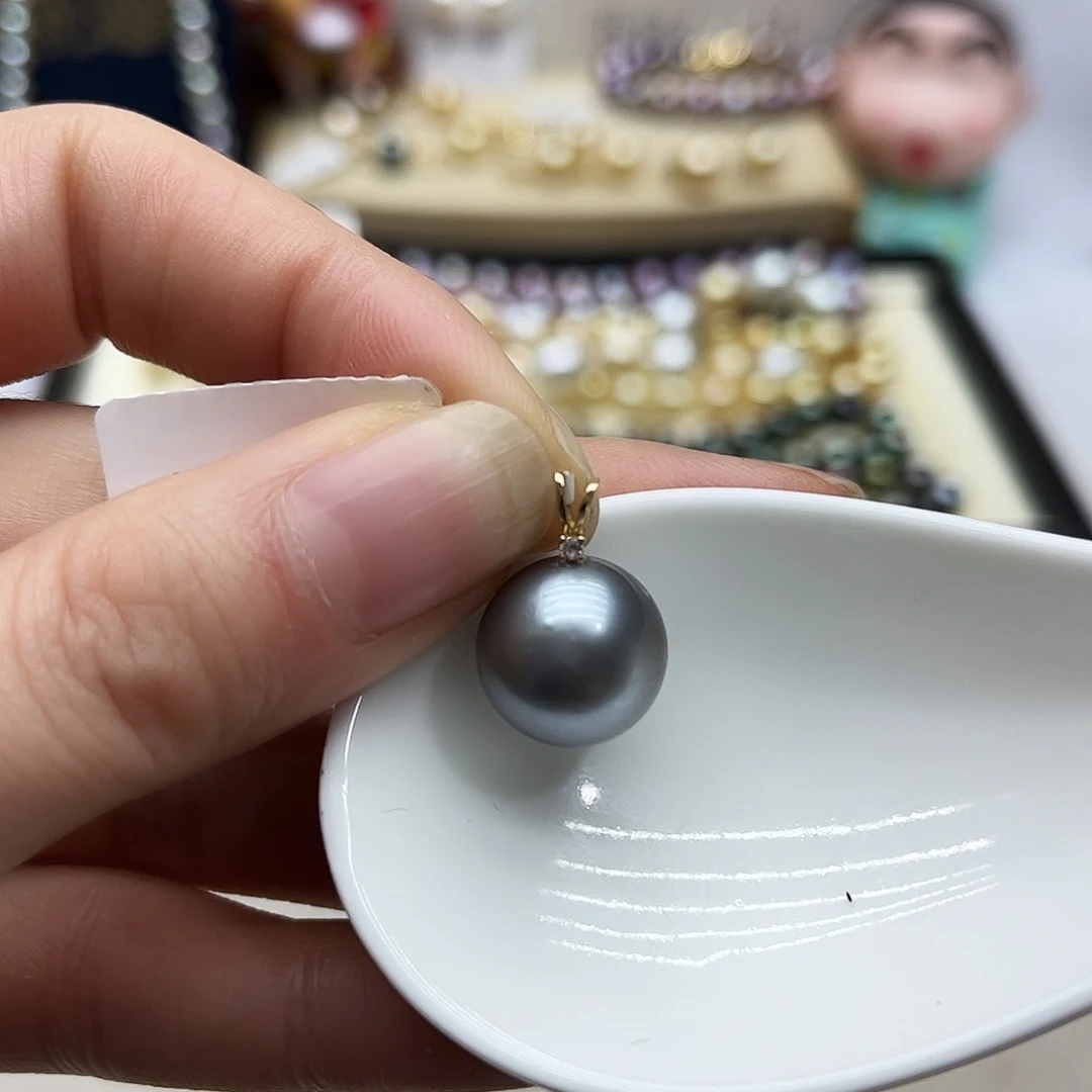 颈饰海水珍珠18K金镶嵌