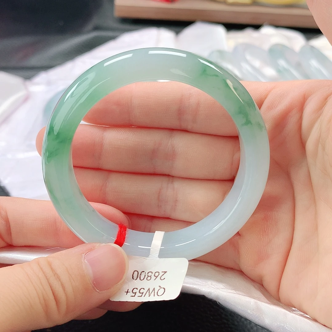 翡翠未镶嵌手镯缅甸A货翡翠手镯