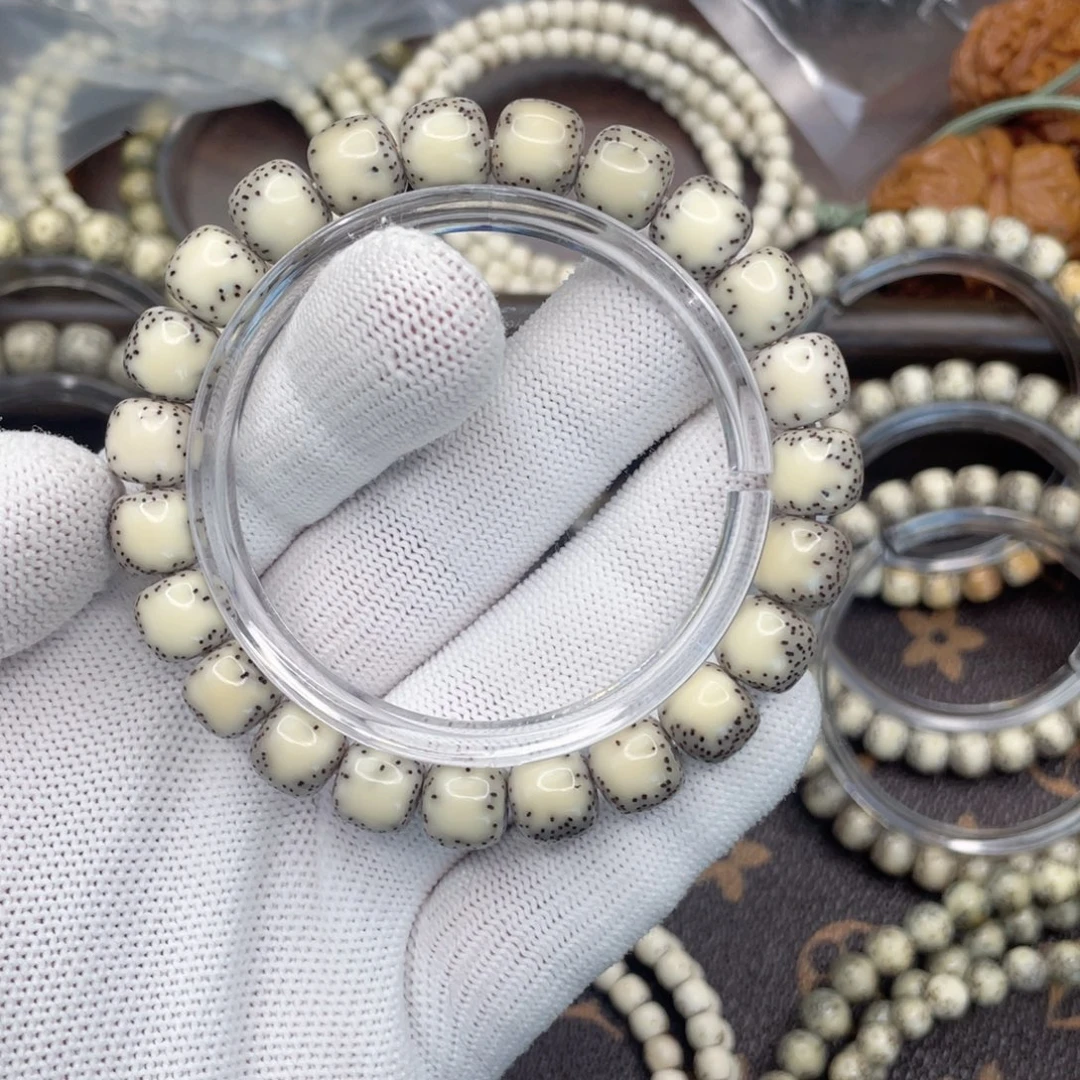 ****牛星月菩提手串半壁侧留白单圈