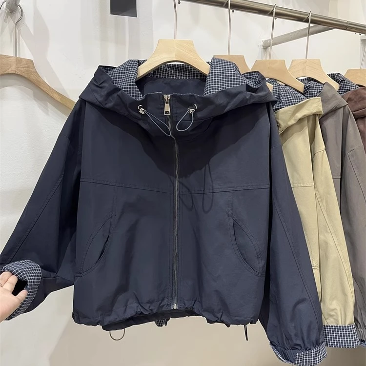 2025秋季新款宽松短款外套女欧货高端休闲棒球服小个子连帽冲锋衣