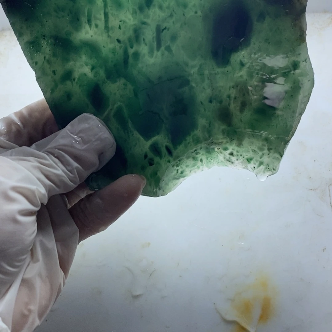 定制石英质玉音****》天然非州翠板材