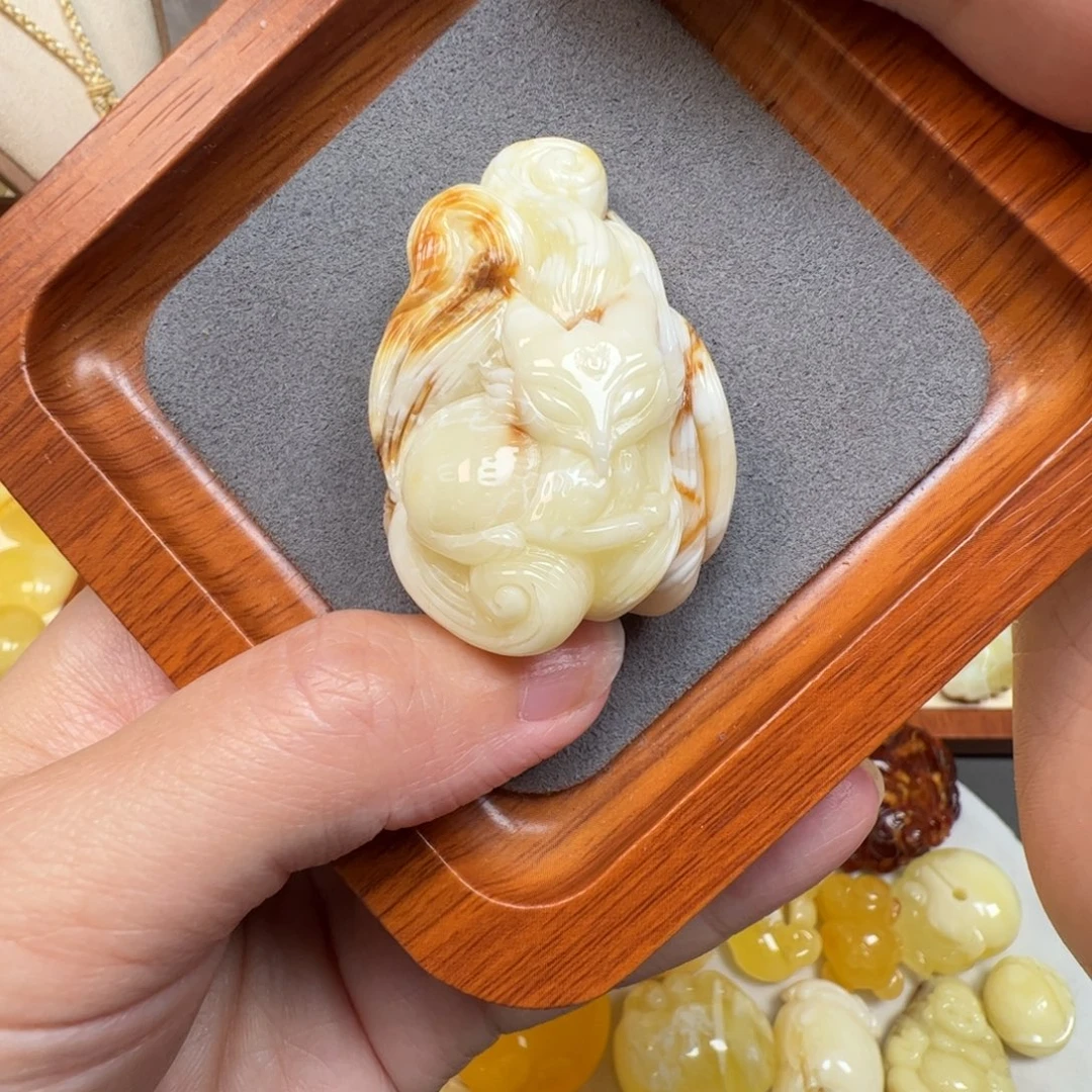 琥珀未镶嵌裸石蜜蜡