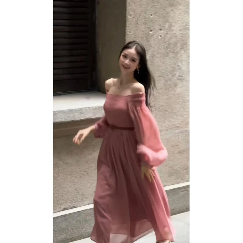 【露思本思】初秋新款小众设计长裙女配腰带两件套港风温柔连衣裙