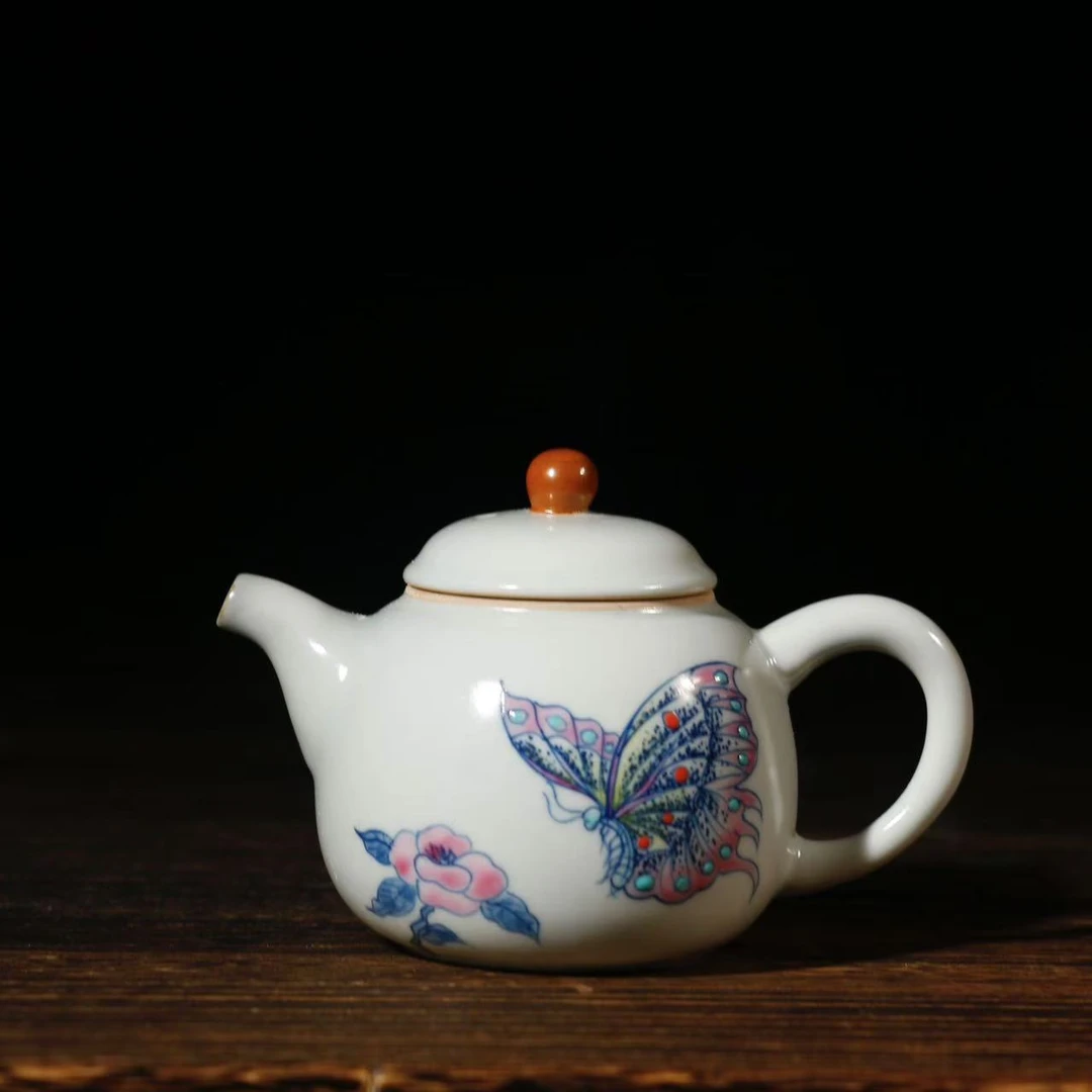 斗彩庄周梦蝶小品壶3140