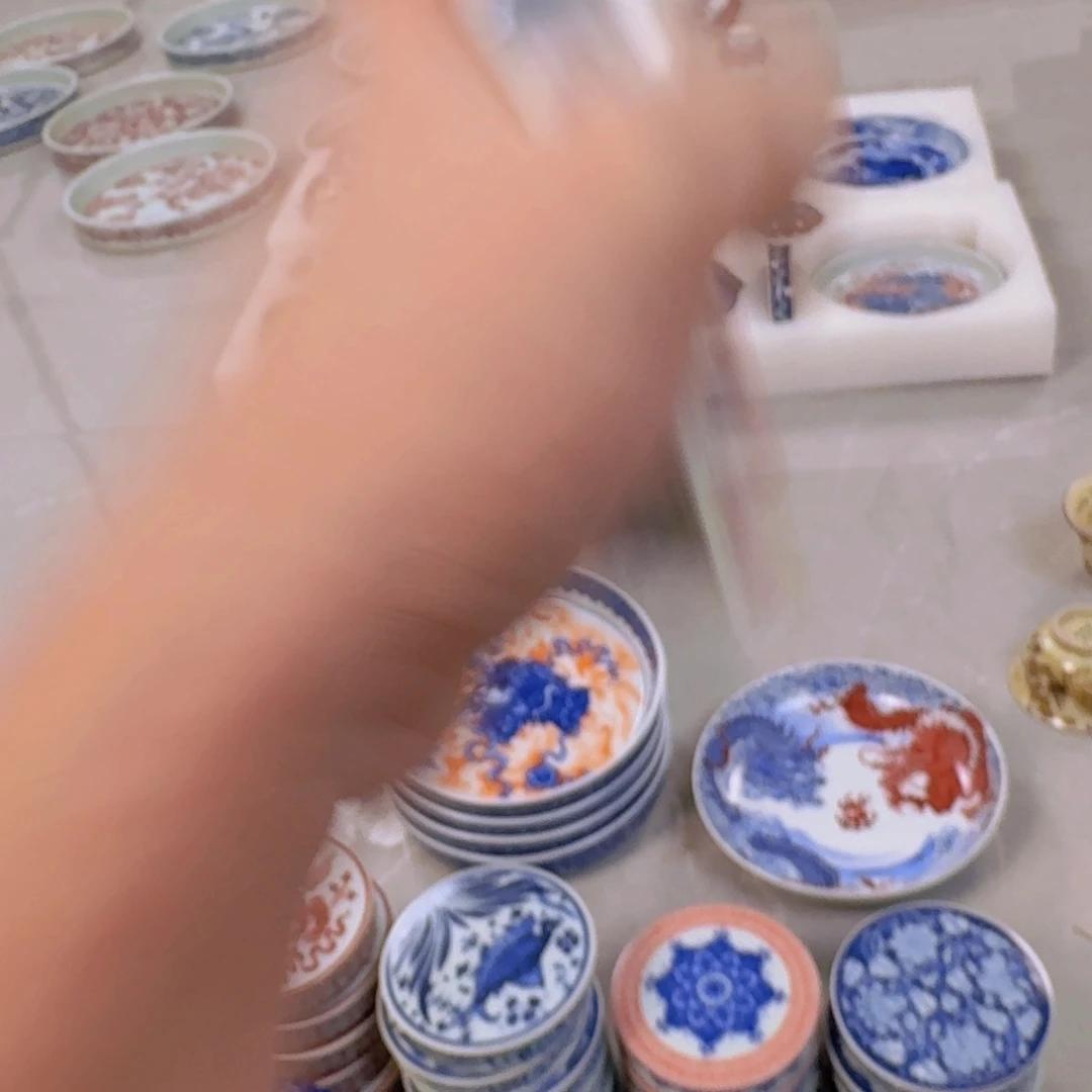 瓷片釉里红麒麟盖置景德镇