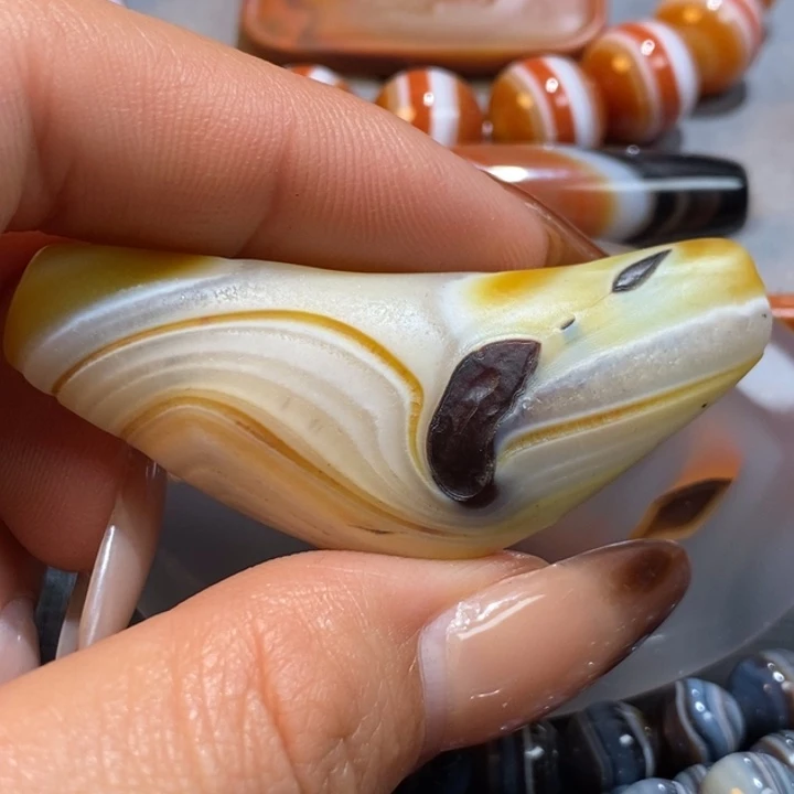 玛瑙/玉髓未镶嵌颈饰