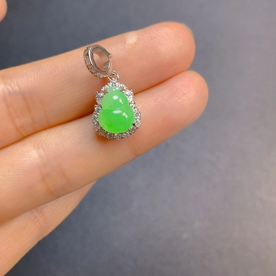 妍***翡翠银S925镶嵌颈饰