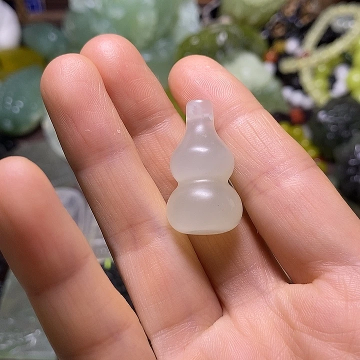 岫玉未镶嵌岫玉挂件