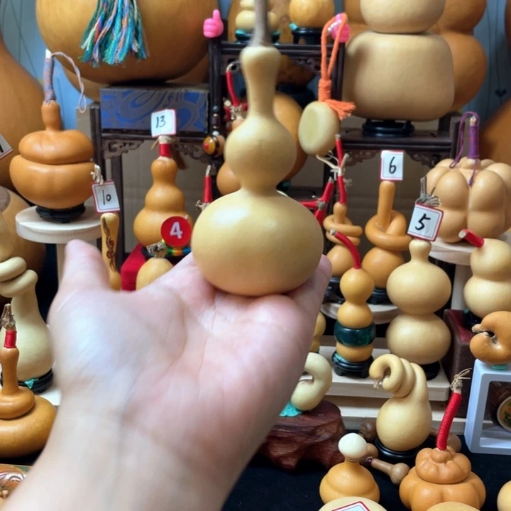 吉***哥关注你我是怎么对别人