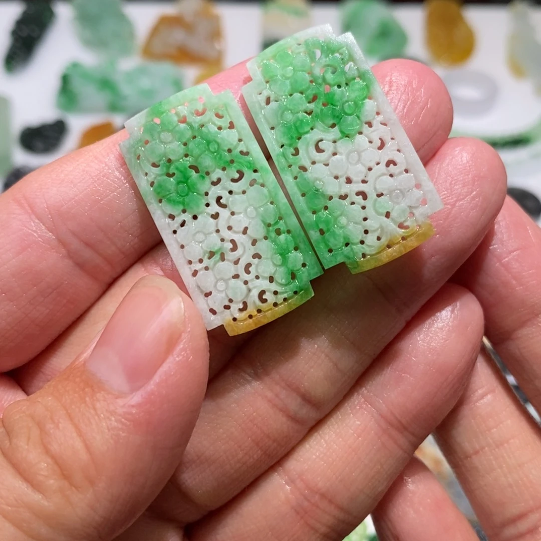 未镶嵌定制翡翠耳饰