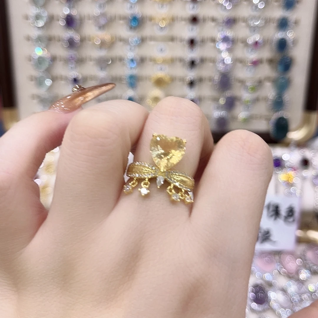 洛***坊戒指银S925镶嵌黄晶