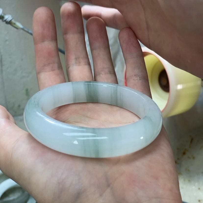 【闪购商品】定制石英质玉L****6天山翠手镯58圈口