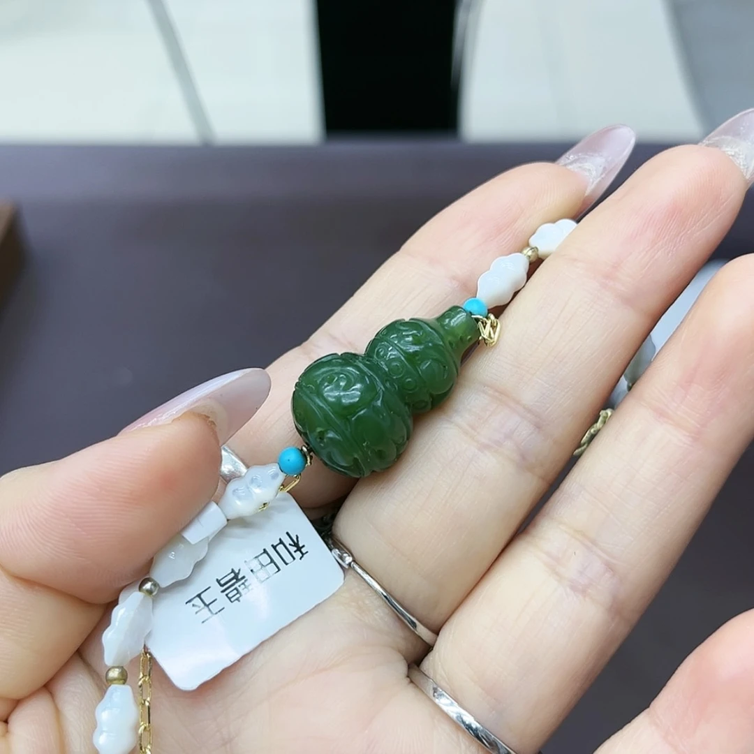 【闪购商品】颈饰未镶嵌和田玉