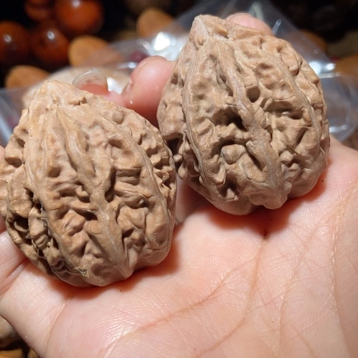 把件文玩核桃东北楸子小雪8