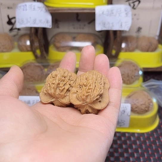 用***0文玩核桃吊坠葫芦葫芦