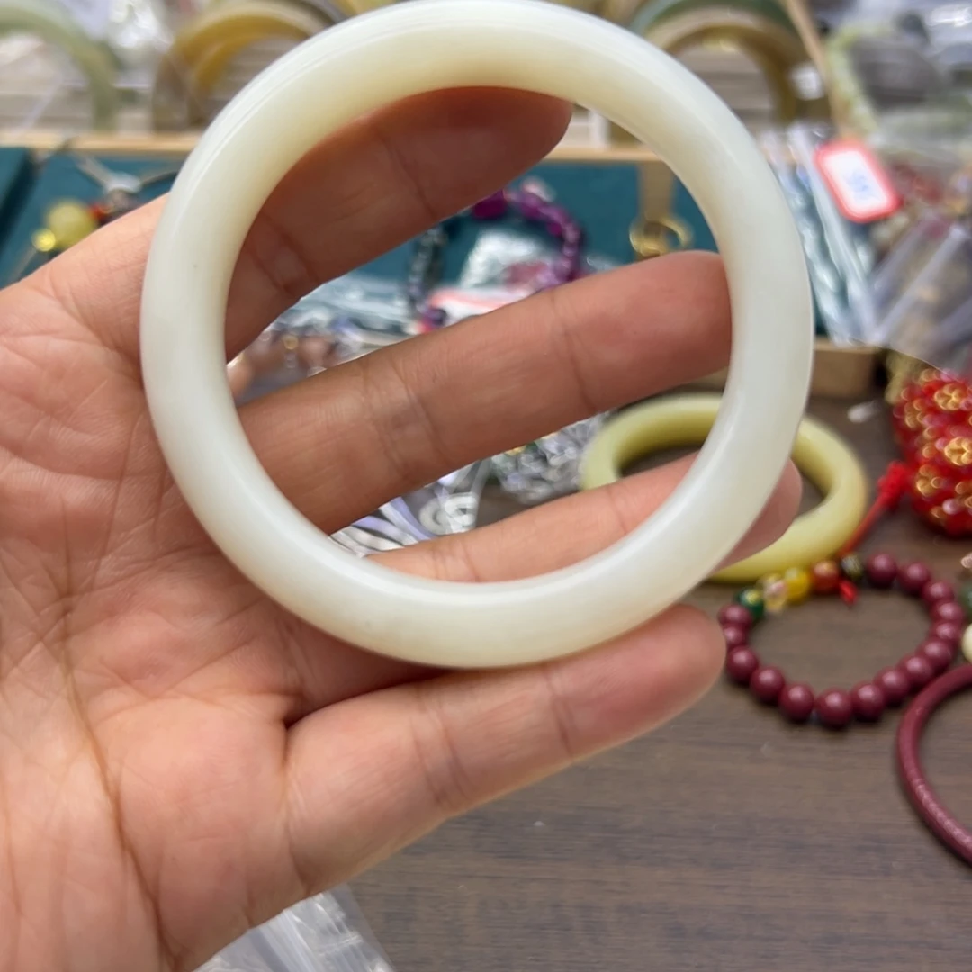 和田玉未镶嵌手镯59.4圈围183