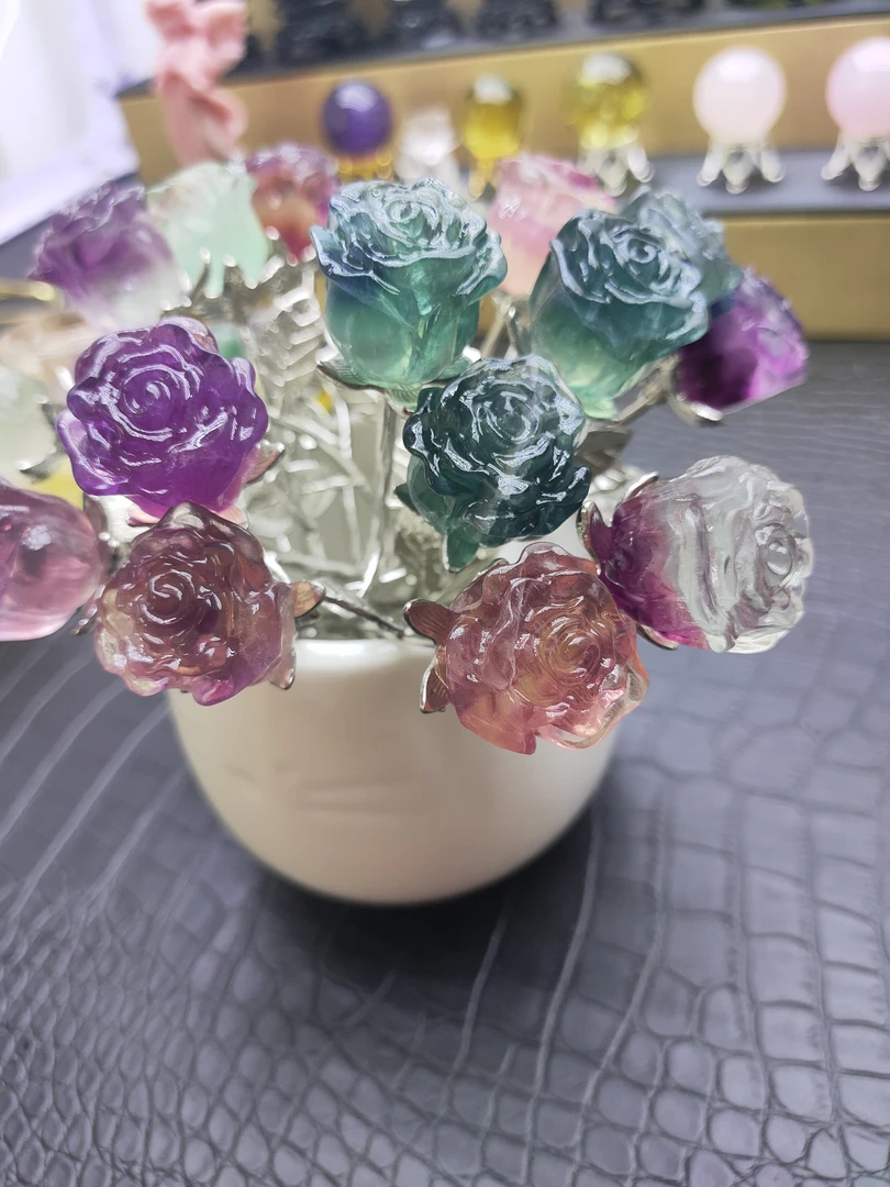 天然水晶七彩萤石玫瑰花 多样性发一个