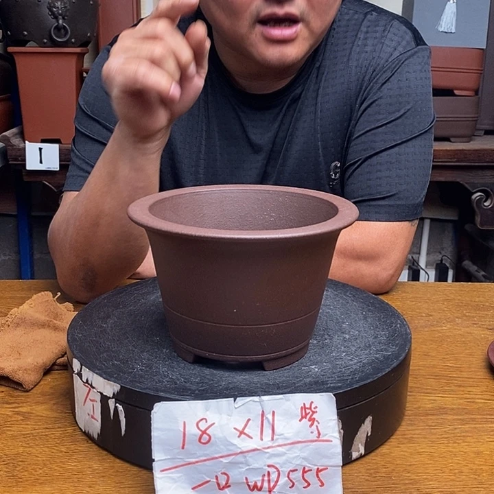 紫砂花盆货号一只WP555