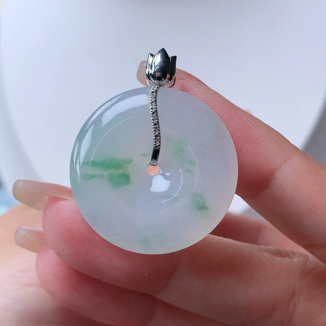 【闪购商品】翡翠18K金镶嵌吊坠(赠链)