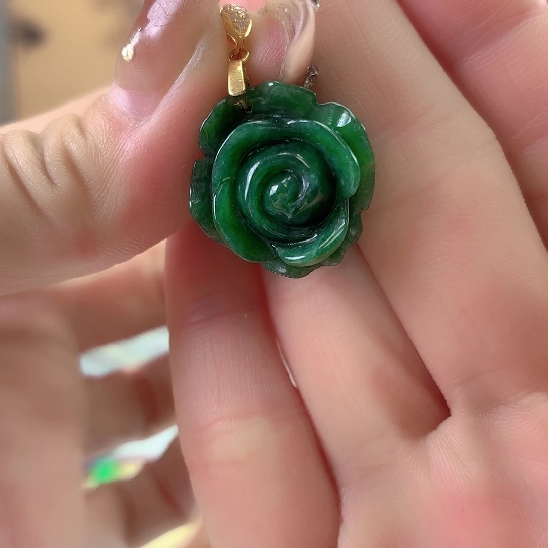 翡翠未镶嵌颈饰翡翠