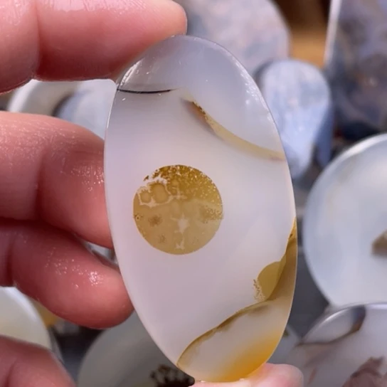 玛瑙/玉髓吊坠(赠链)未镶嵌