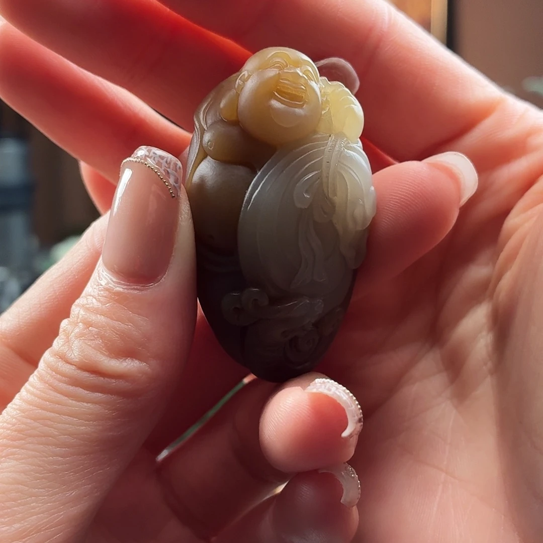 和田玉（糖玉）未镶嵌颈饰且末糖