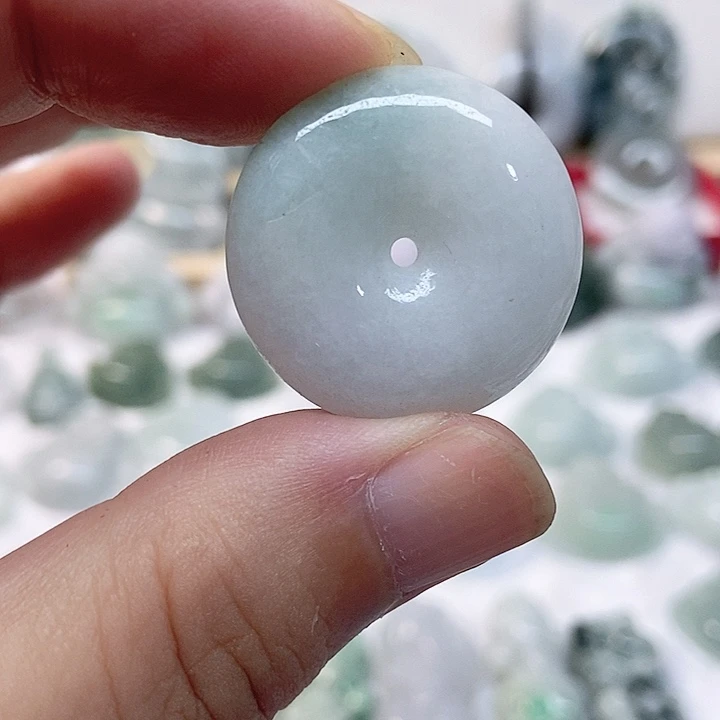 颈饰未镶嵌翡翠佛公