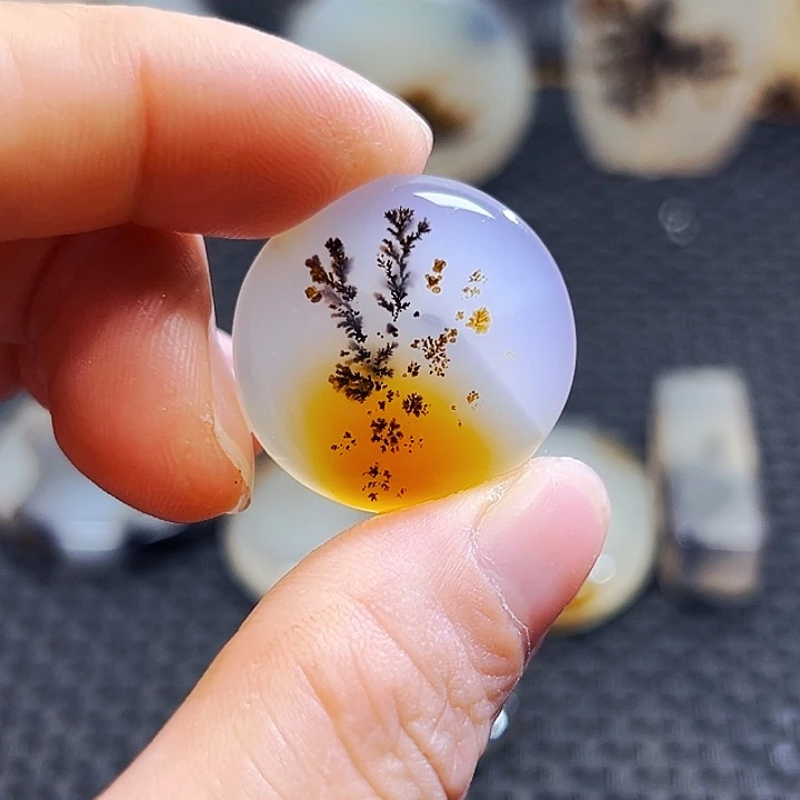 玛瑙/玉髓未镶嵌珠宝半成品