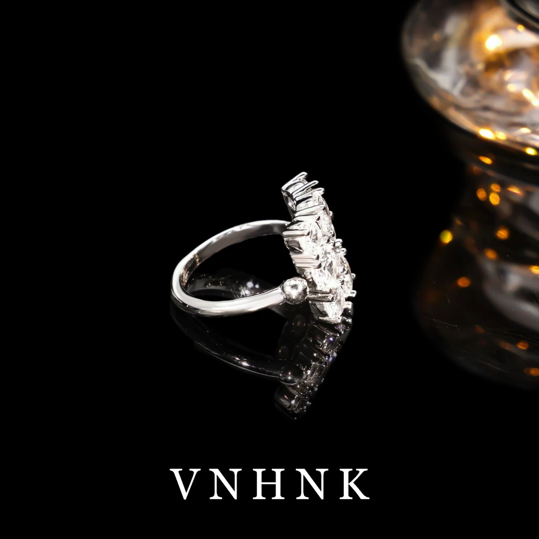 铜合金合成锆石戒指 美可儿    D772  银色时尚气质戒指