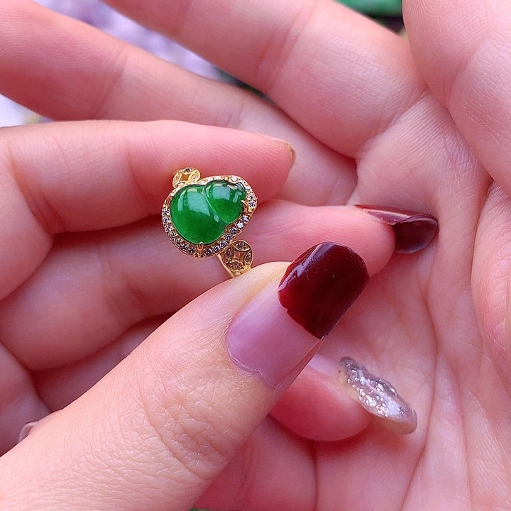 翡翠颈饰银S925镶嵌翡翠