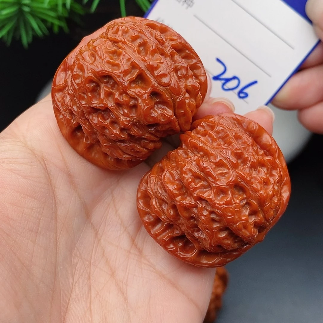 文玩核桃把件42血麒麟206
