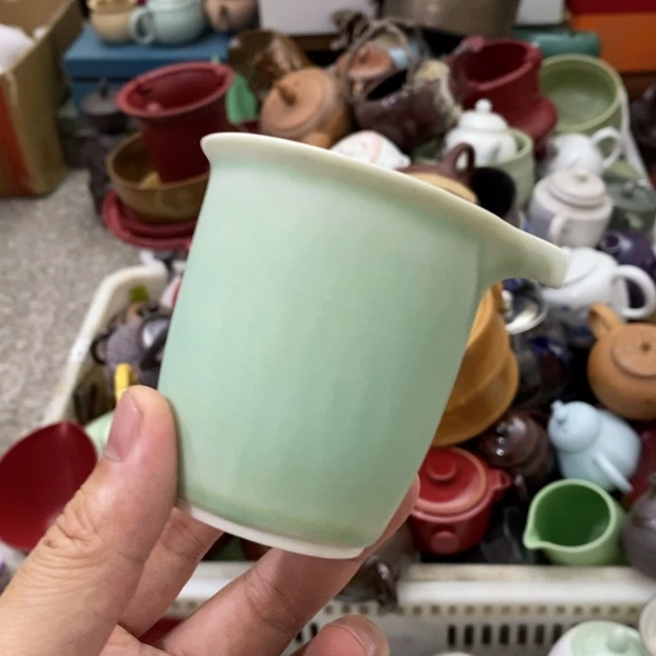陶瓷艺术品及陶瓷壶壶
