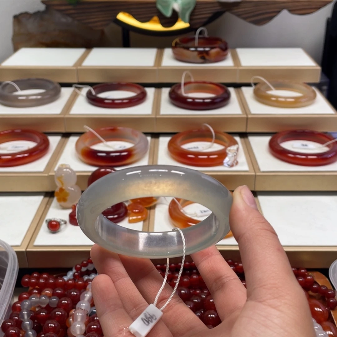 玛瑙/玉髓未镶嵌手镯