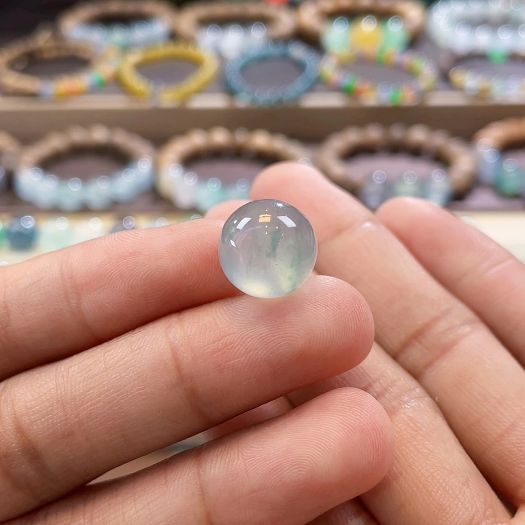 【闪购商品】颈饰未镶嵌翡翠高冰木那飘花