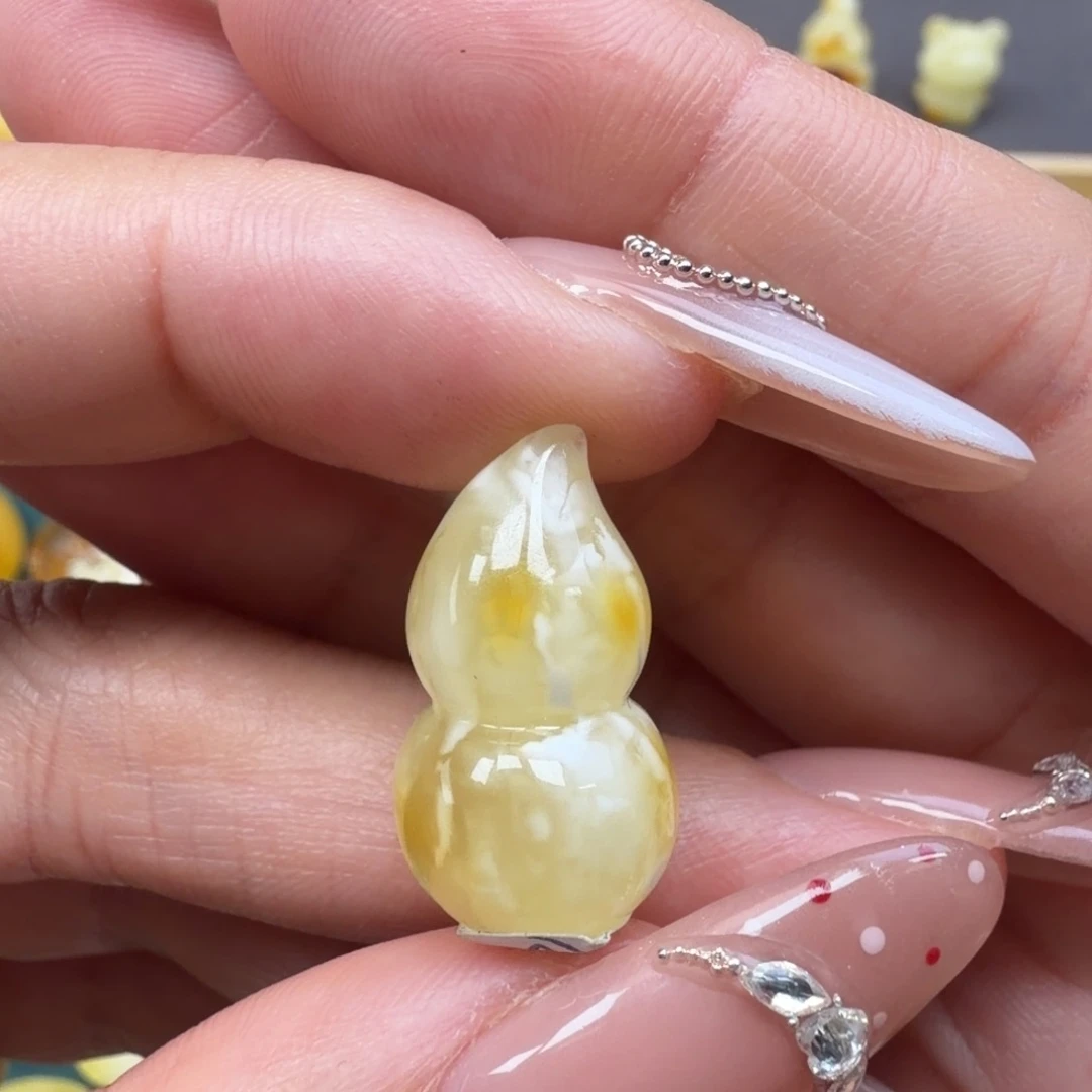 琥珀未镶嵌裸石蜜蜡