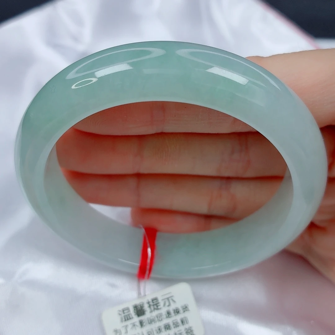 翡翠未镶嵌手镯55.7正圈，冰底淡葡萄肉色，010