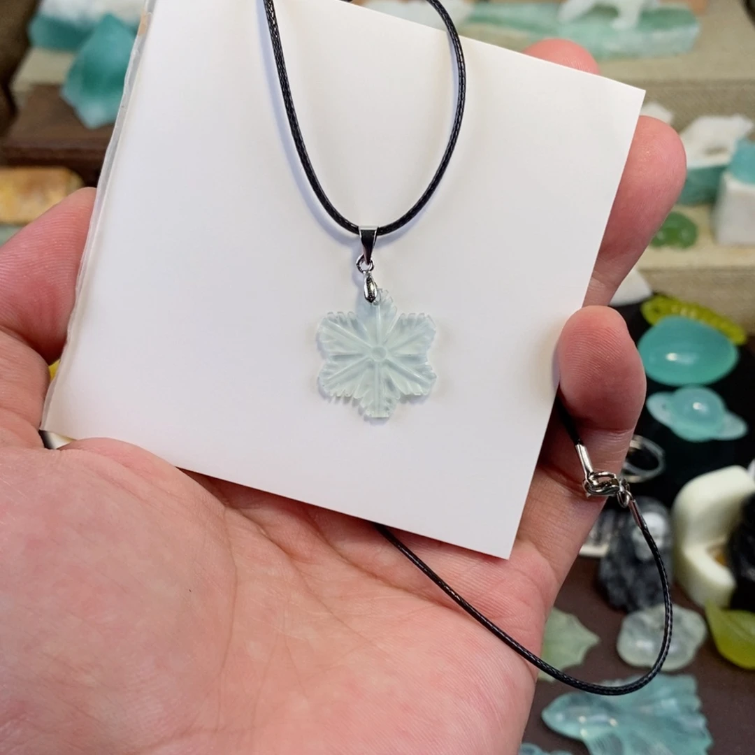 合金蛇纹石玉颈饰