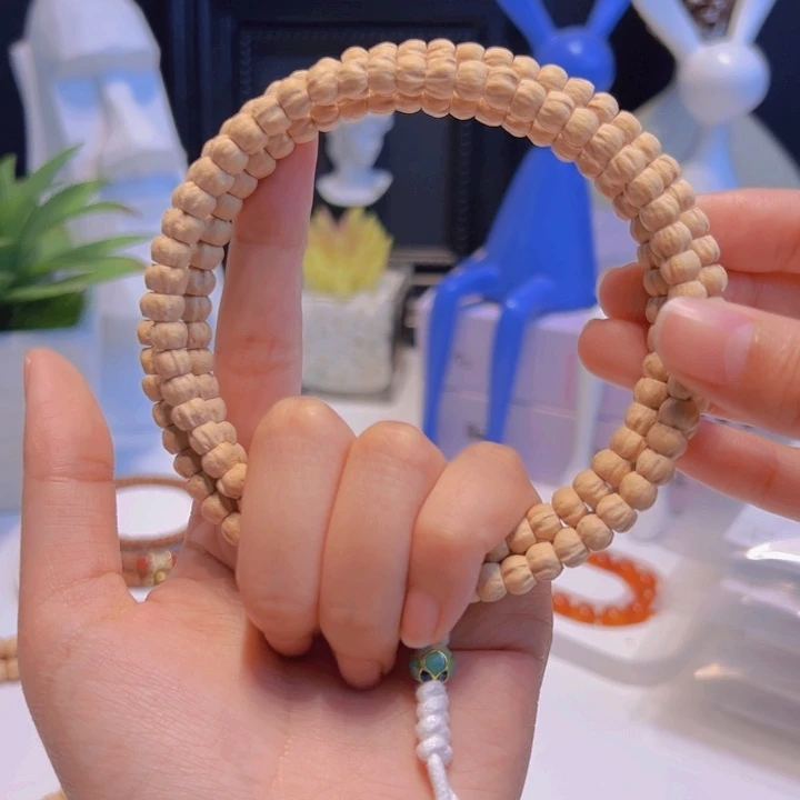 鸡***鼓柏香籽/百香籽吊坠