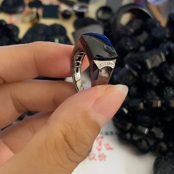 ****P翡翠18K金镶嵌戒指墨翠