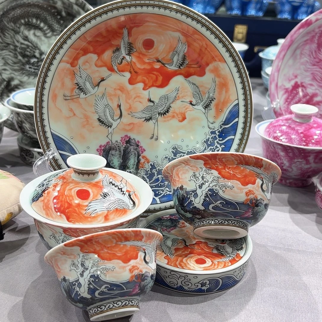 瓷片景德镇瓷器精品陈列