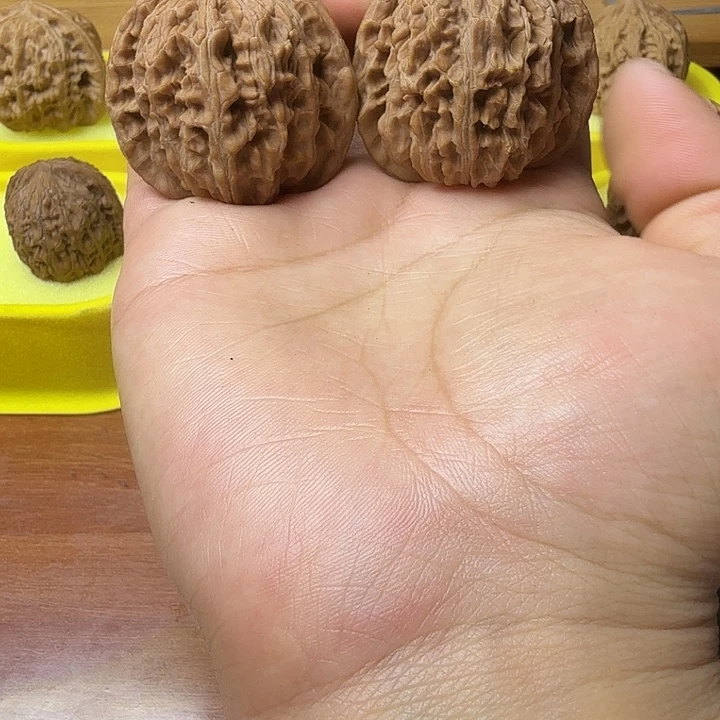 文玩核桃把件42尺四座楼42