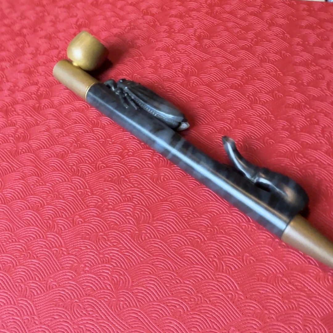 和田玉（墨玉）未镶嵌把件