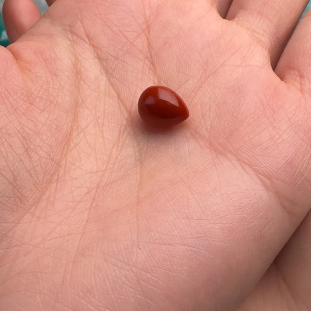 南红玛瑙未镶嵌珠宝奇石